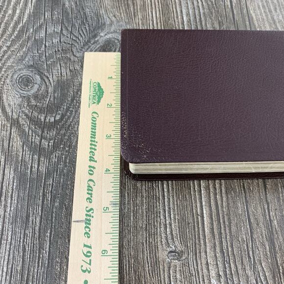 Holman KJV Burgundy Leather Large Print Compact Bible WOC in Red Letter - Picture 4 of 12